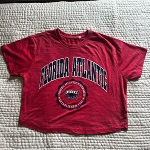 Florida Atlantic University cropped t shirt